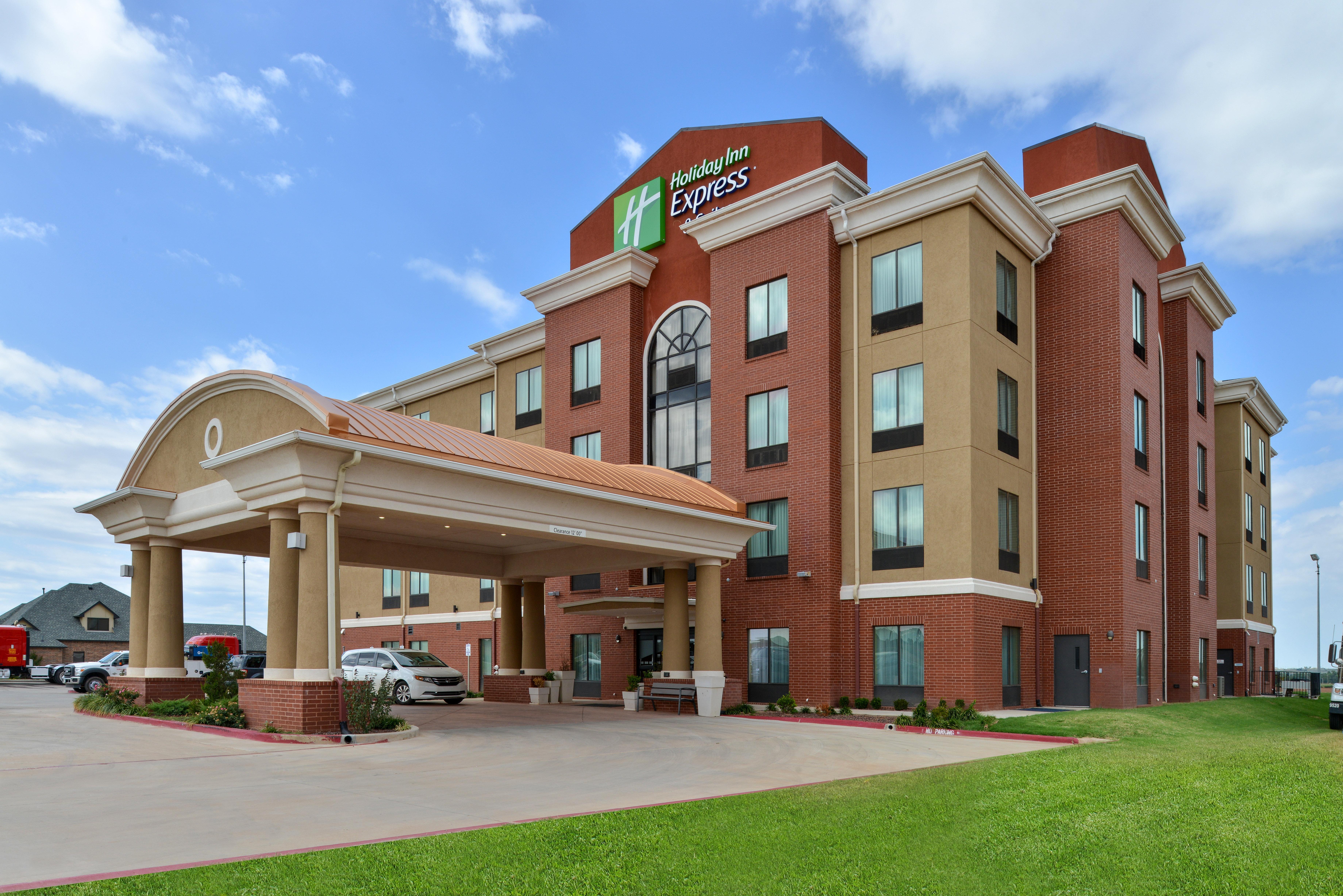 Holiday Inn Express Alva By Ihg Exterior photo