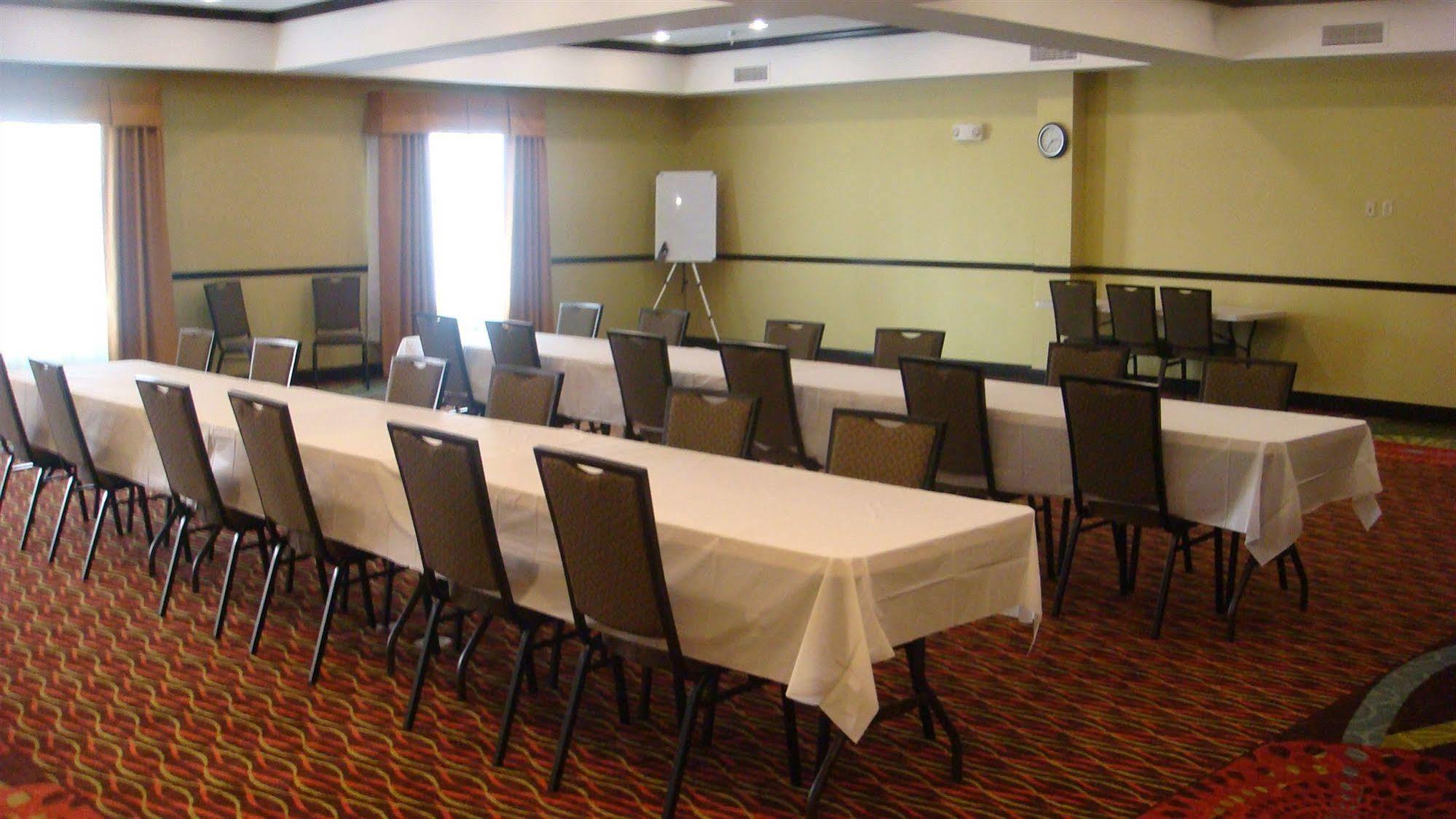 Holiday Inn Express Alva By Ihg Exterior photo